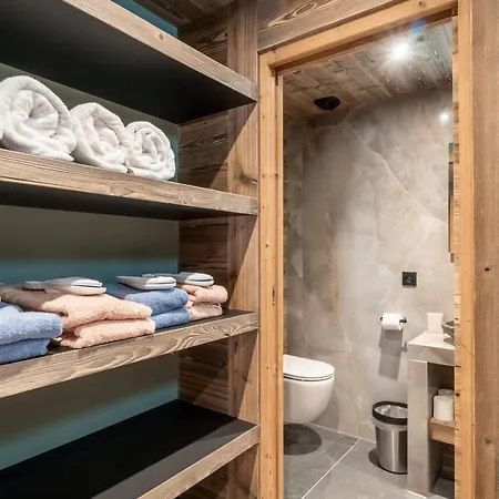 Chalet De Luxe Aux Gets - 5 Chambres, Jacuzzi, Animaux Acceptes, Parking - Fr-1-671-282 Les Gets