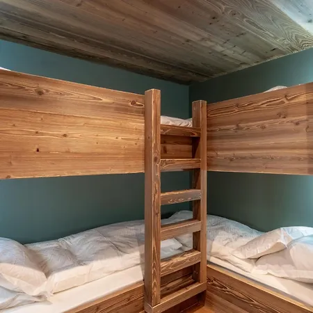 Chalet De Luxe Aux Gets - 5 Chambres, Jacuzzi, Animaux Acceptes, Parking - Fr-1-671-282 *