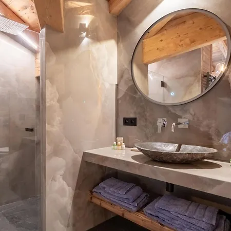 De Luxe Aux Gets - 5 Chambres, Jacuzzi, Animaux Acceptes, Parking - Fr-1-671-282 Les Gets