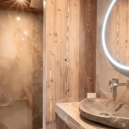 De Luxe Aux Gets - 5 Chambres, Jacuzzi, Animaux Acceptes, Parking - Fr-1-671-282 Chalet
