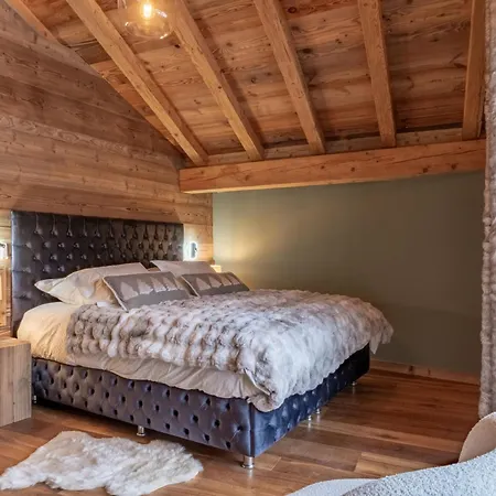 Chalet De Luxe Aux Gets - 5 Chambres, Jacuzzi, Animaux Acceptes, Parking - Fr-1-671-282