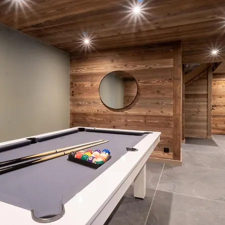 Chalet De Luxe Aux Gets - 5 Chambres, Jacuzzi, Animaux Acceptes, Parking - Fr-1-671-282